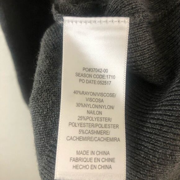 Splendid open shoulder long sleeves charcoal gray sweater size M. New with tags - Picture 6 of 6